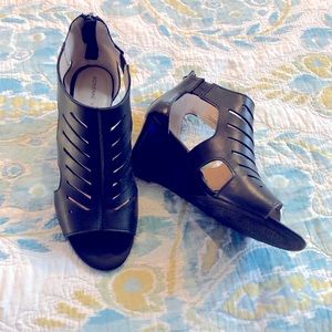 ADRIENNE VITTADINI Wedge Sandals w/ Soft Sole